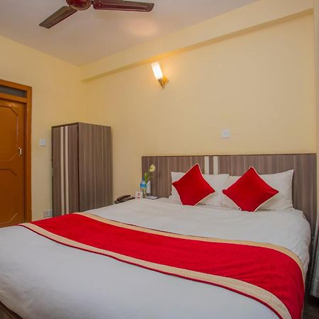 OYO 297 Hotel Aayam Kathmandu Buitenkant foto