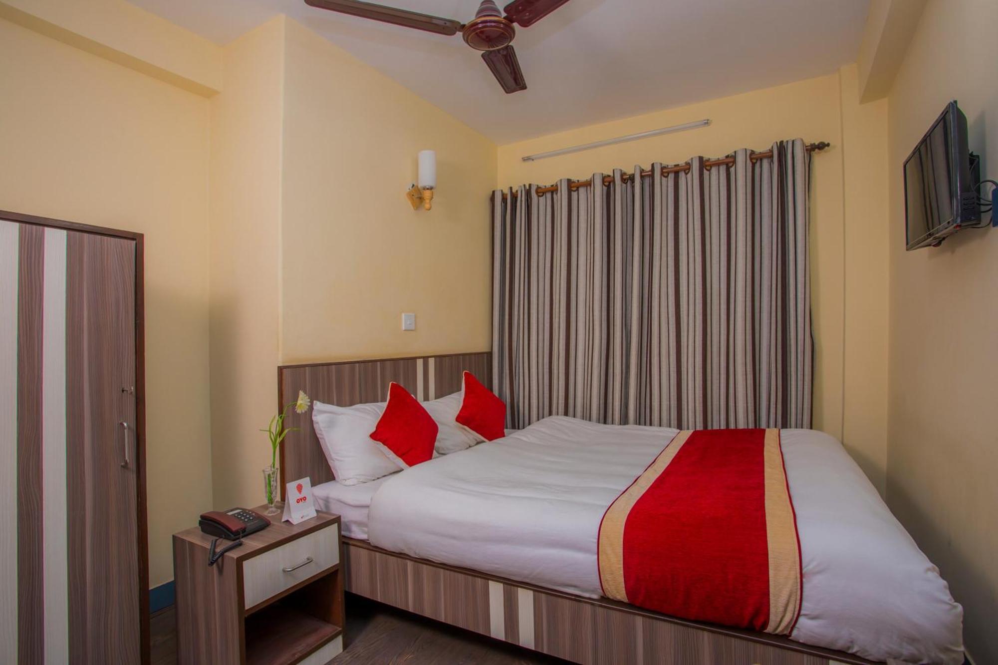 OYO 297 Hotel Aayam Kathmandu Buitenkant foto