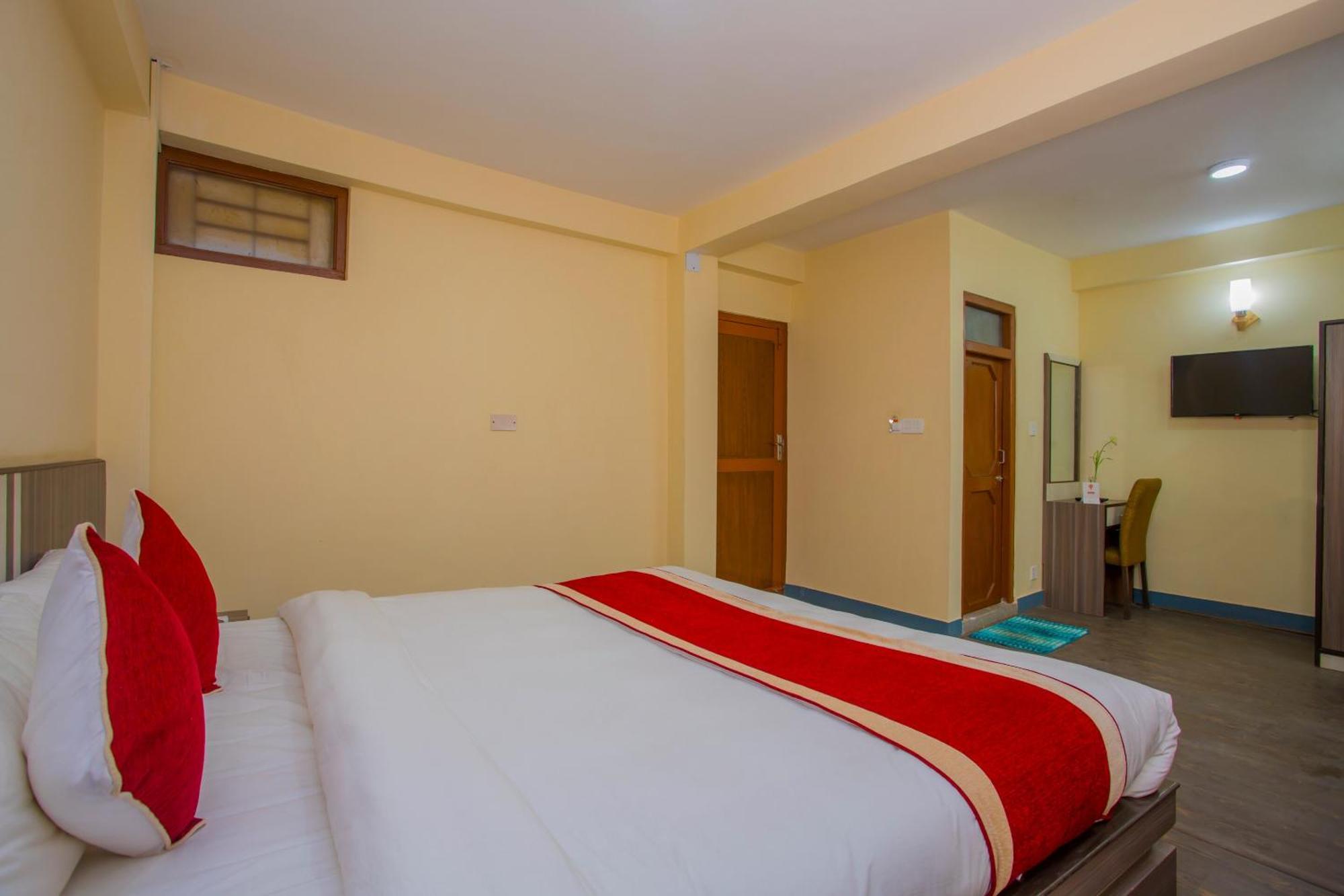 OYO 297 Hotel Aayam Kathmandu Buitenkant foto