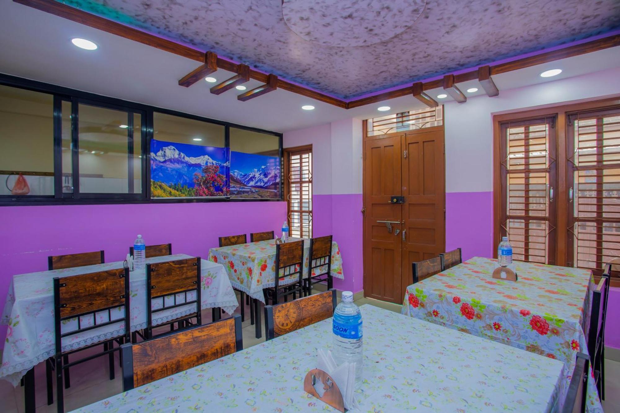 OYO 297 Hotel Aayam Kathmandu Buitenkant foto