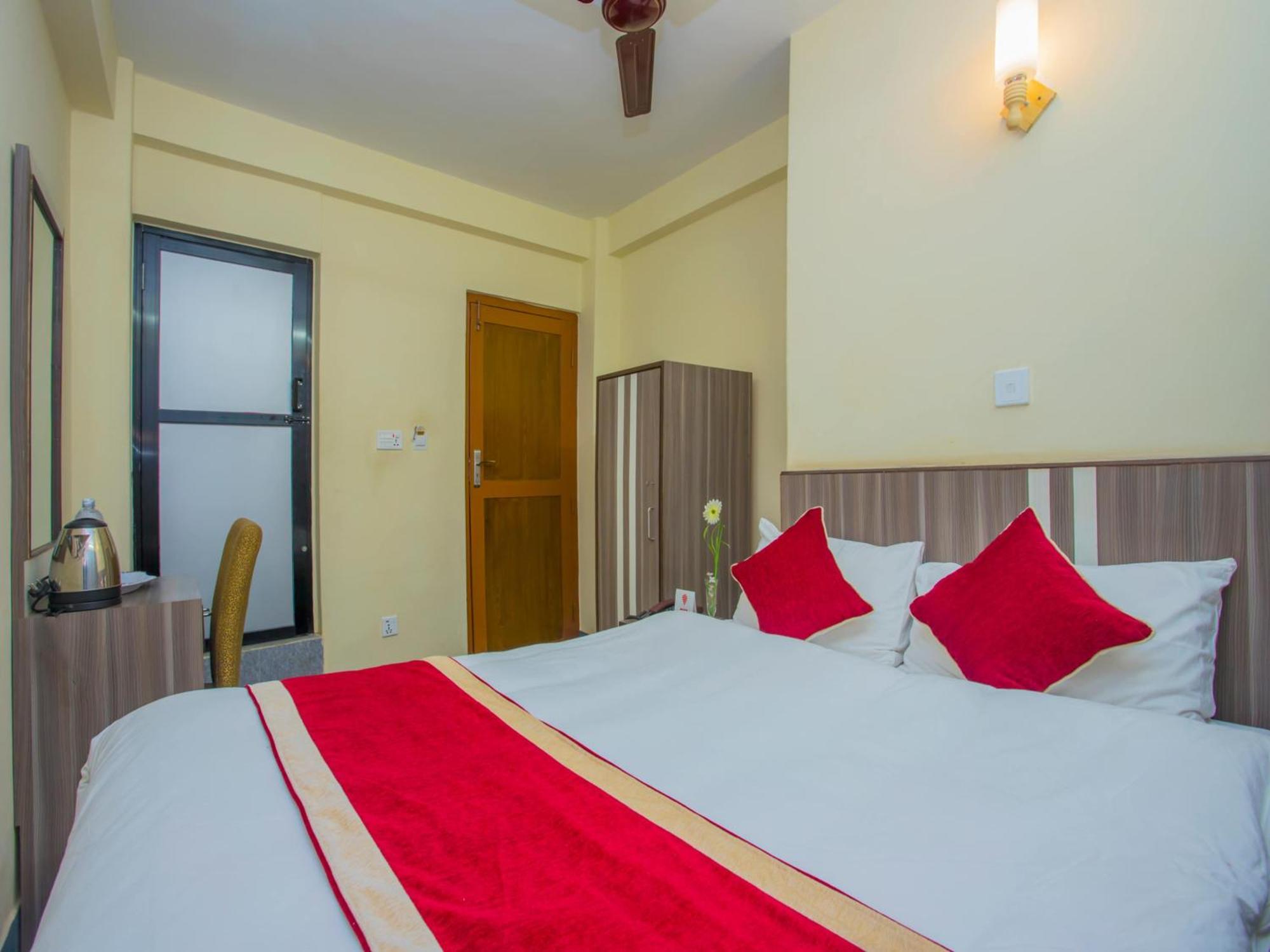 OYO 297 Hotel Aayam Kathmandu Buitenkant foto