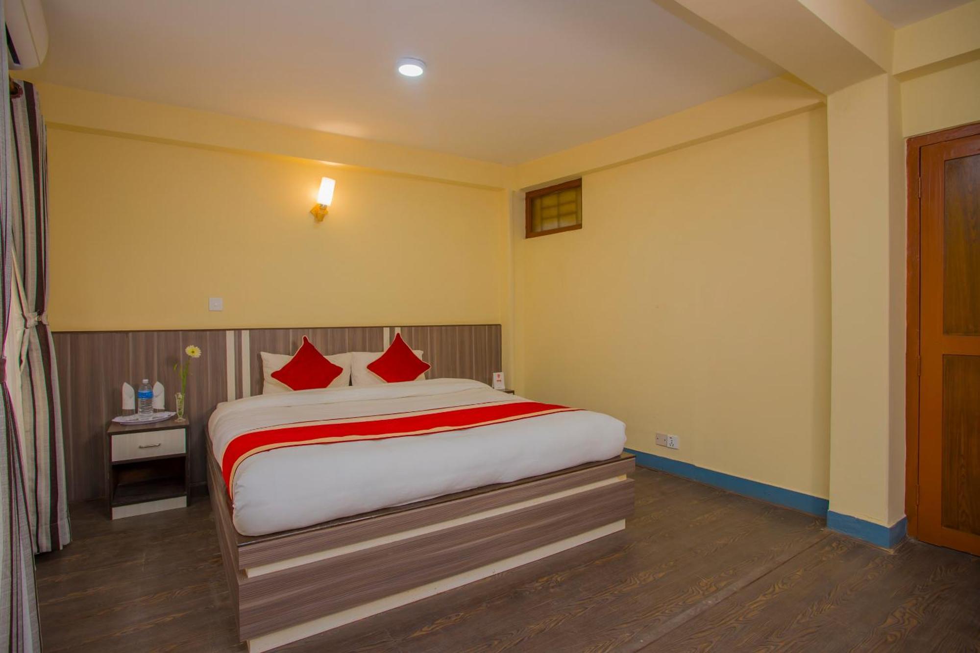 OYO 297 Hotel Aayam Kathmandu Buitenkant foto