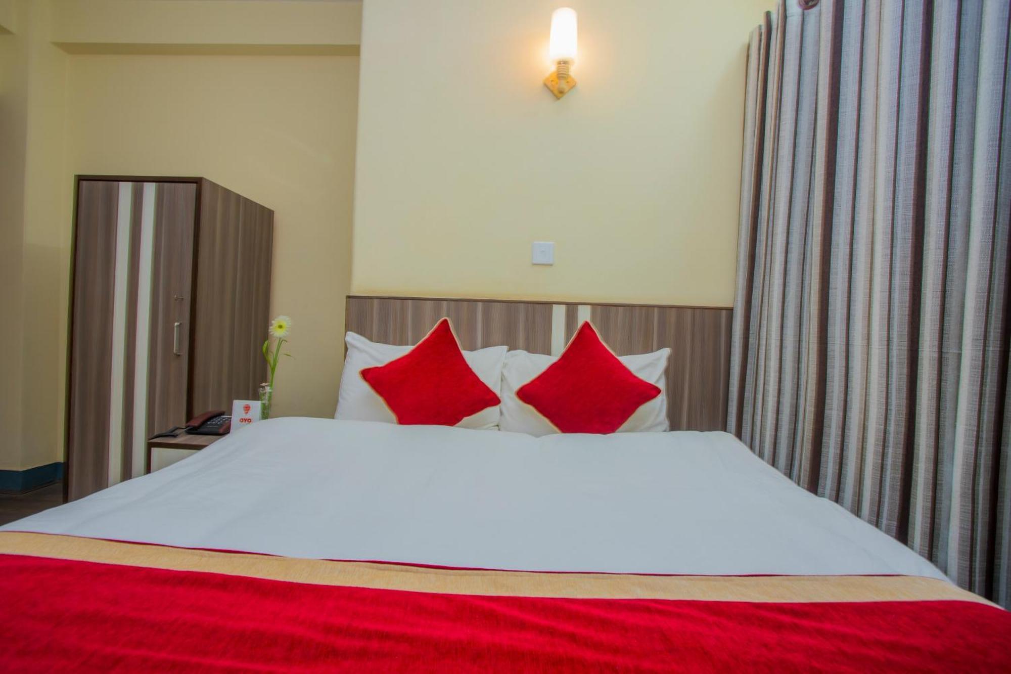 OYO 297 Hotel Aayam Kathmandu Buitenkant foto