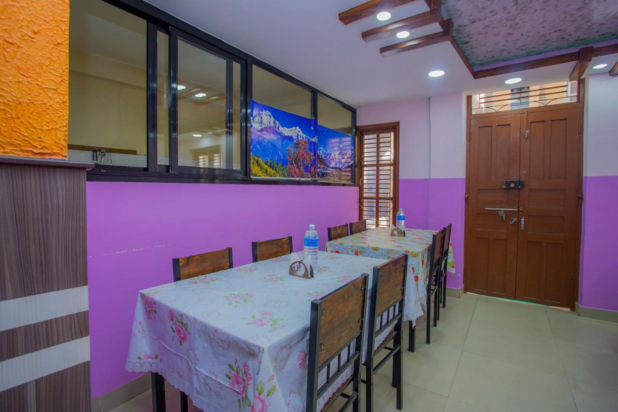 OYO 297 Hotel Aayam Kathmandu Buitenkant foto