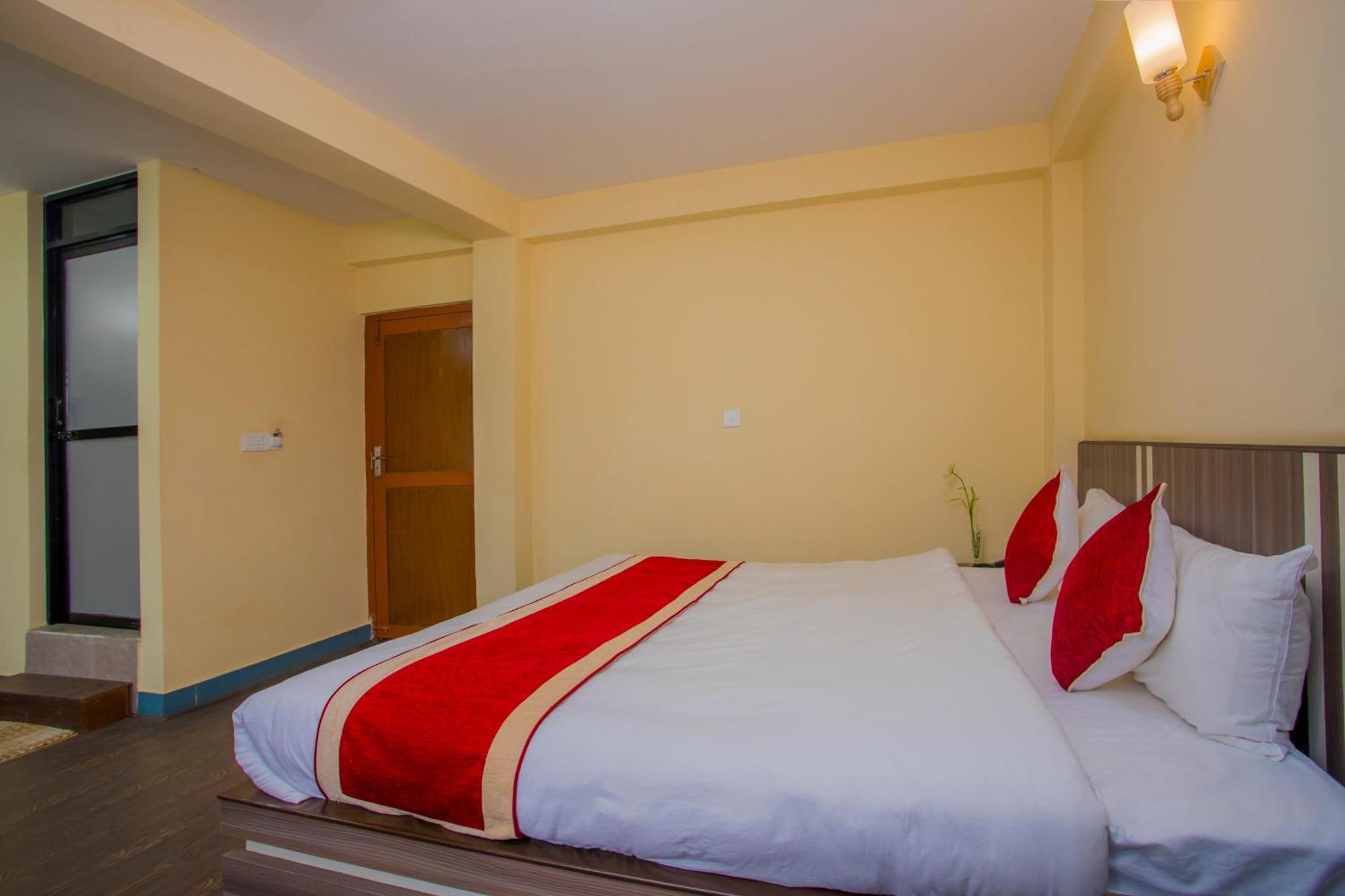 OYO 297 Hotel Aayam Kathmandu Buitenkant foto